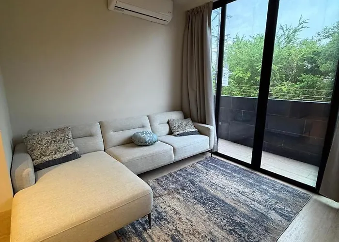 Stylish With Pool And Gym In
